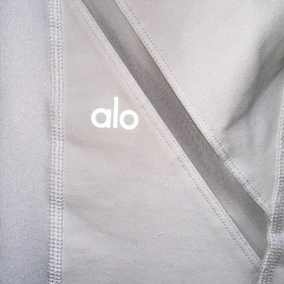 ALO Yoga EPIC White Mesh Panel Leggings size Small - Picture 14 of 14